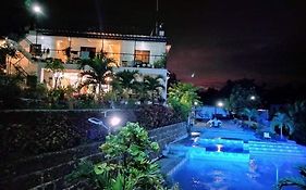 Casa de Robles Tanay Rizal